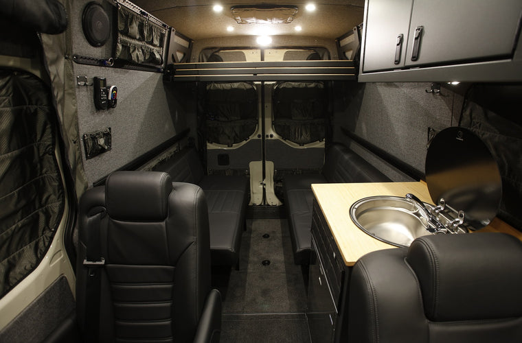 RB Touring Van DM - 144 4x4