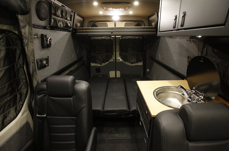 RB Touring Van DM - 144 4x4