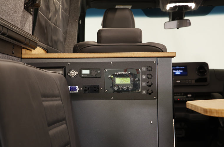 RB Touring Van DM - 144 4x4