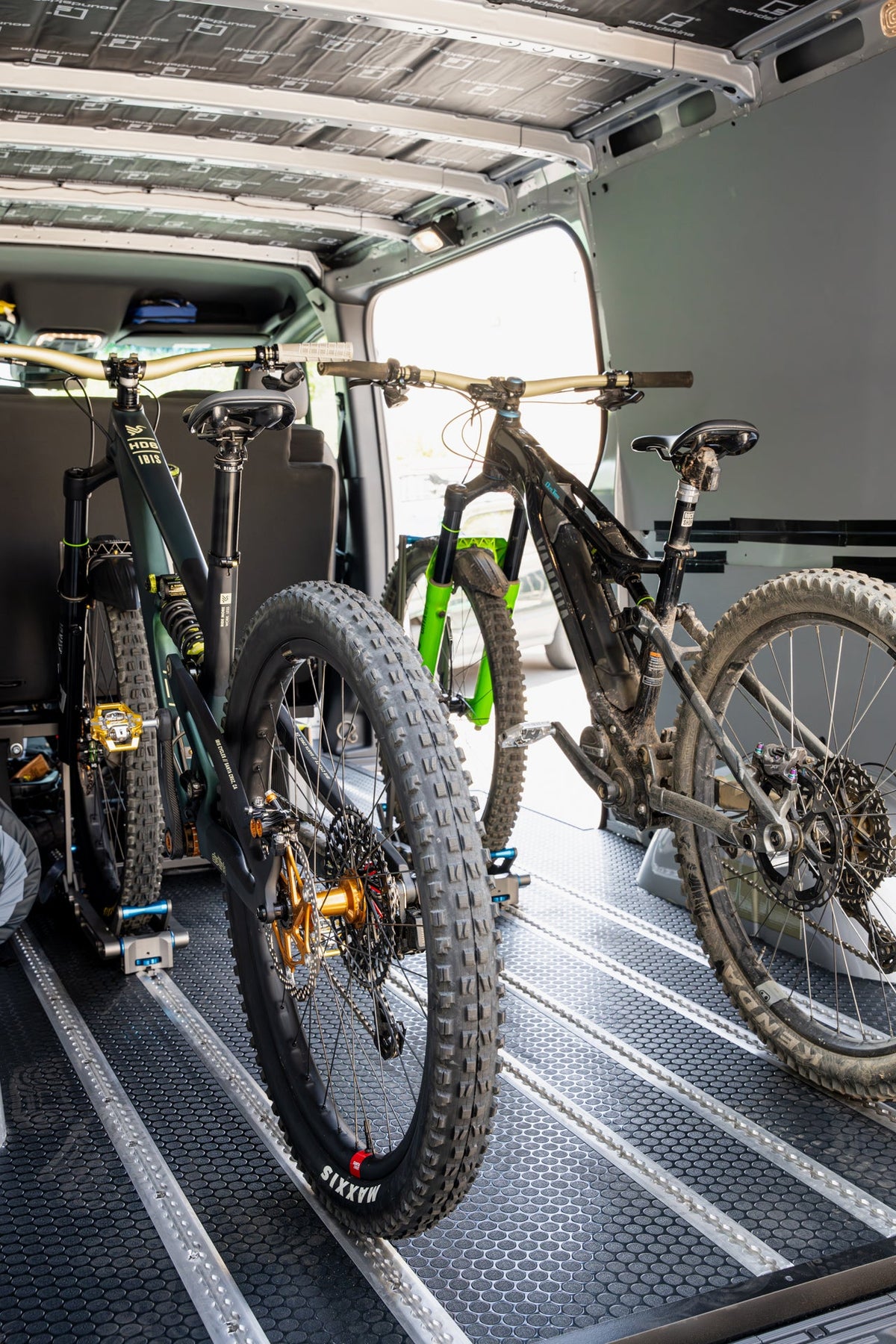 HOVR BIKE RACK