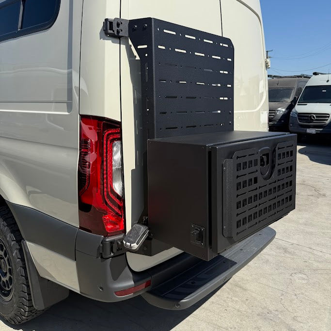 Medium Duty Rear Door Plate