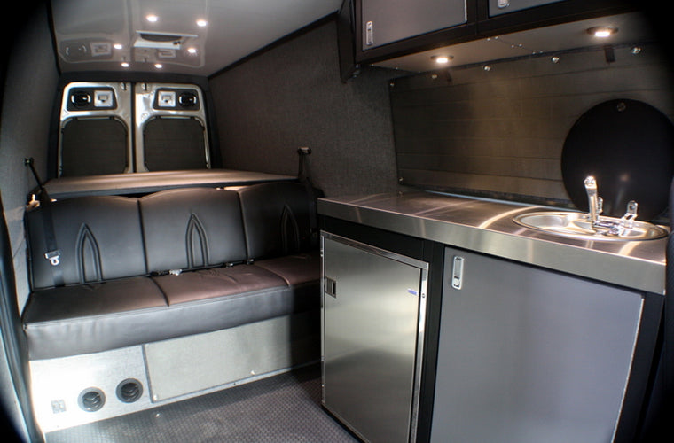 RB Gear Hauler Van Sleek Family 02 - 170