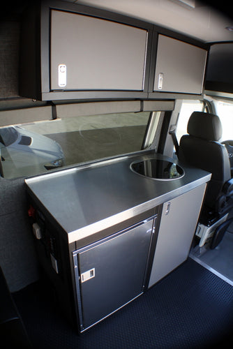 RB Gear Hauler Van Sleek Family 02 - 170