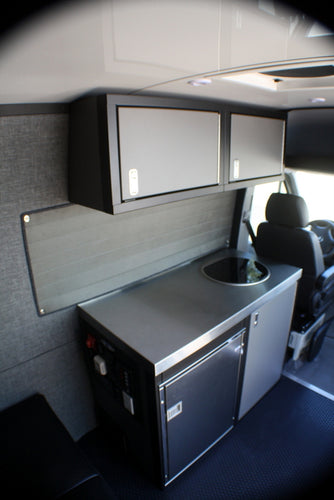 RB Gear Hauler Van Sleek Family 02 - 170