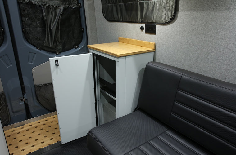 RB Touring Van DB - 144 4x4