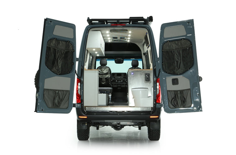 RB Touring Van DB - 144 4x4