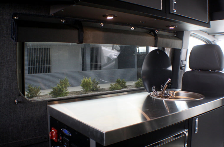 RB Gear Hauler Van Sleek Family 02 - 170