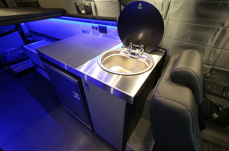 RB Gear Hauler Van Carp - 170