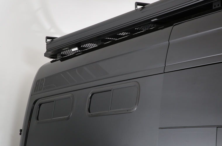 RB Gear Hauler Van Carp - 170