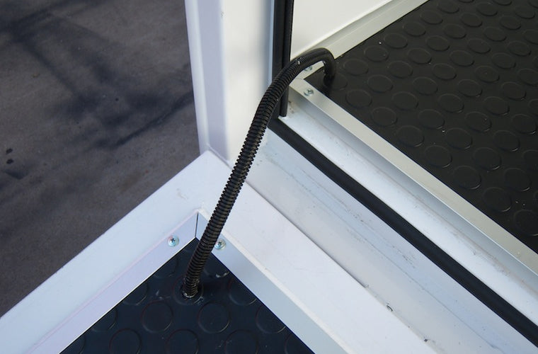 25' V Nose Motorsports