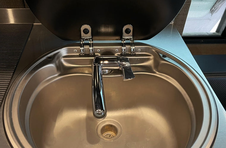 JR 170 Adventure Van - 2500 4x4