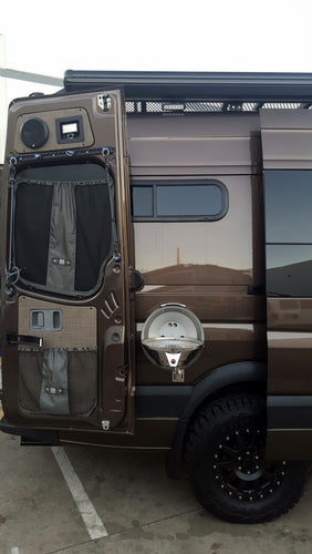 RB Touring Van Sawtooth 03 - 170