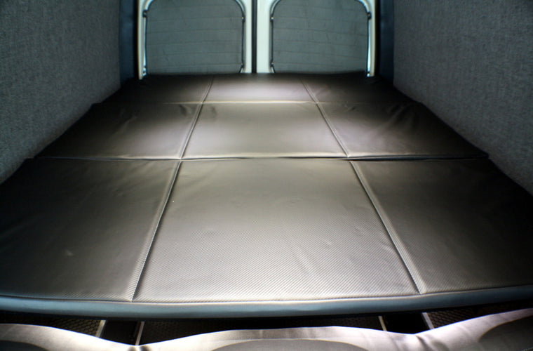 RB Gear Hauler Van Sleek Family 02 - 170