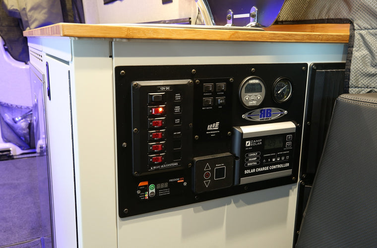 RB Gear Hauler Van EW - 144' 4x4