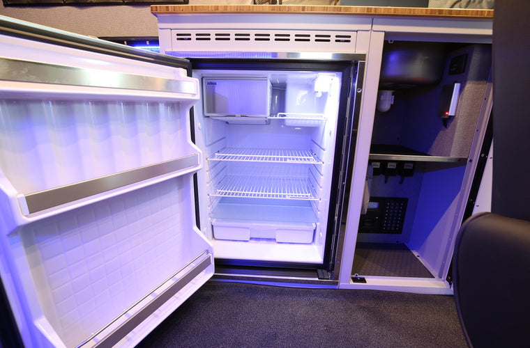 RB Gear Hauler Van EW - 144' 4x4