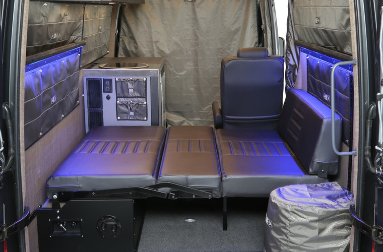 RB Touring Van CB - 144