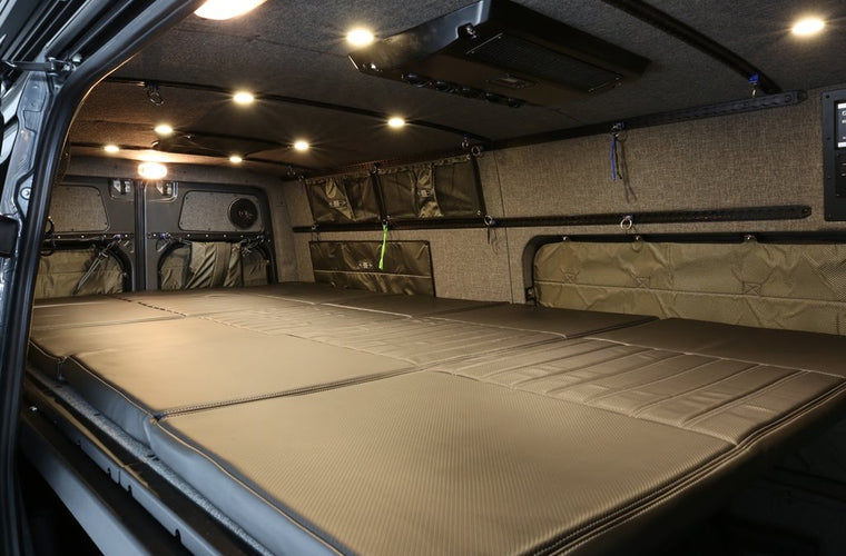 RB Touring Van SS - 144