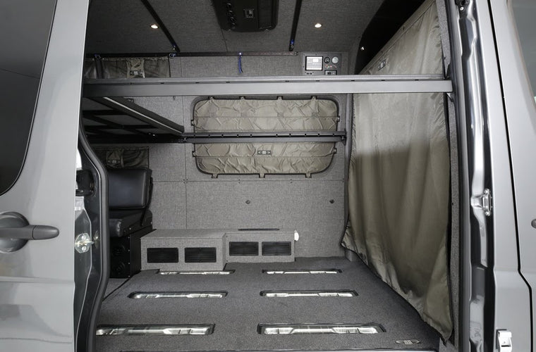 RB Touring Van SS - 144