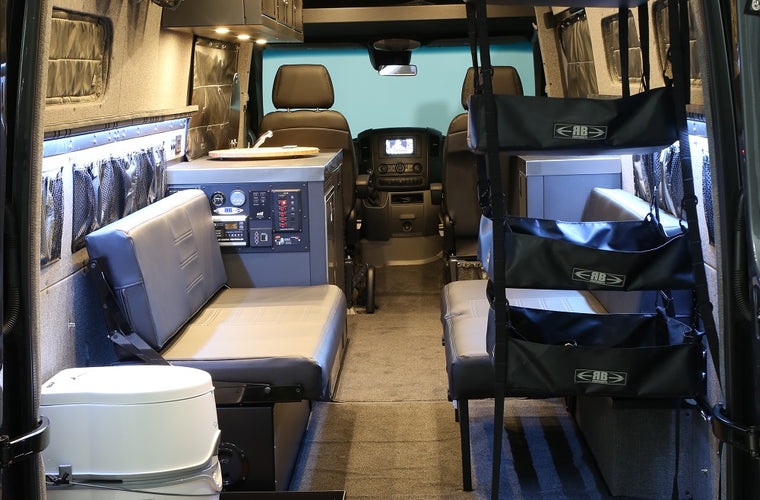 RB Touring Van RD - 170 2500 4x4