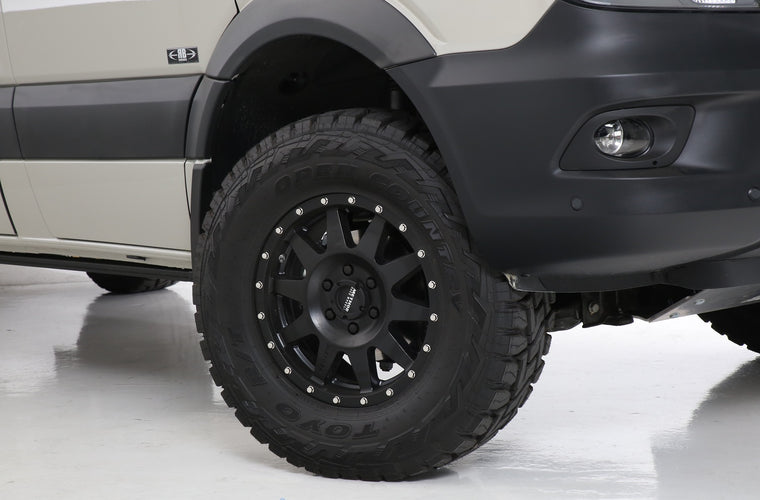 RB Touring Van SS - 144