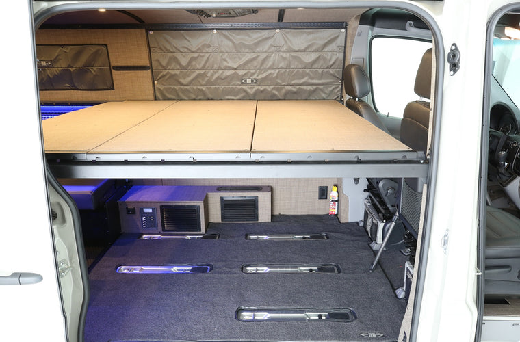 RB Touring Van SS - 144