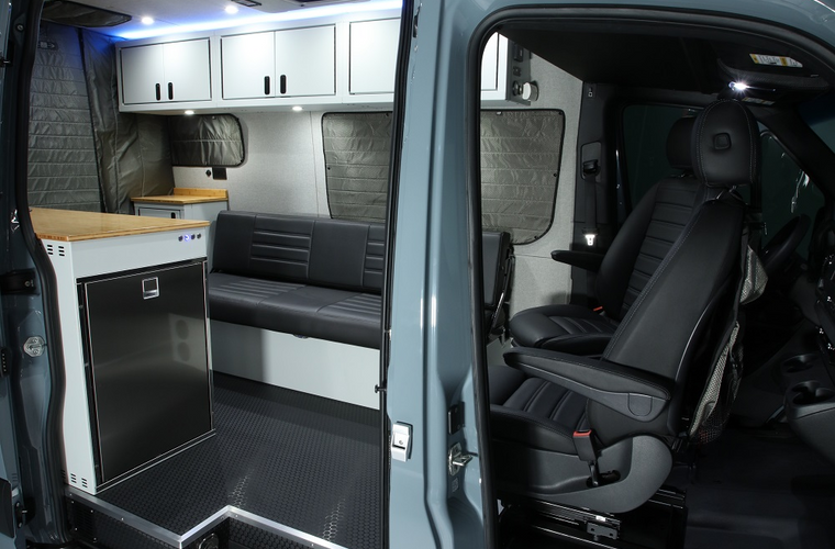 RB Touring Van DB - 144 4x4