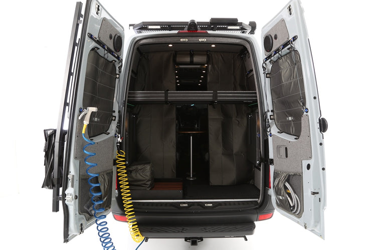 RB Touring Van CM - 170