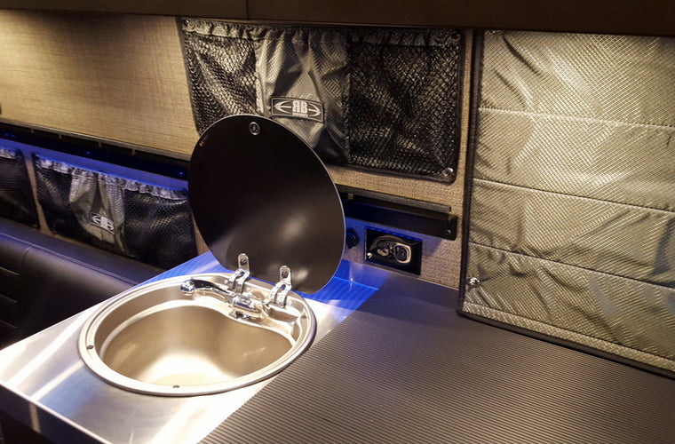 RB Touring Van Sawtooth 03 - 170