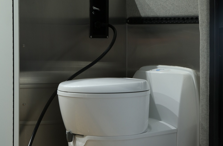 RB Touring Van DB - 144 4x4