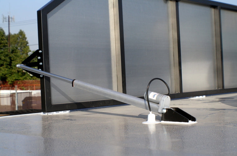 Sulzer Pumps 18' V-Nose Display Trailer