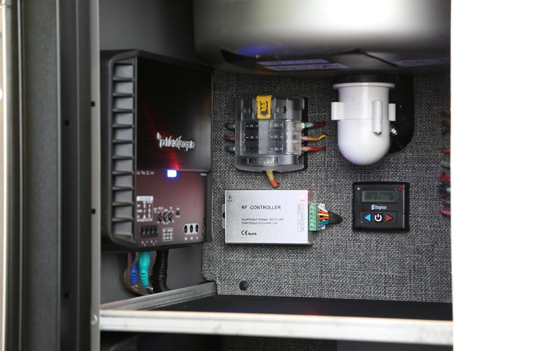 RB Touring Van CM - 170