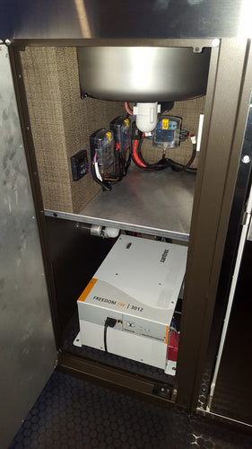 RB Touring Van Sawtooth 03 - 170