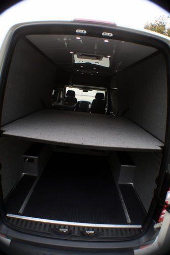 RB Gear Hauler Van Sleek Family 02 - 170