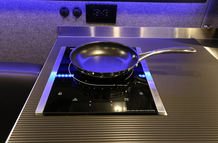 RB Touring Van CM - 170