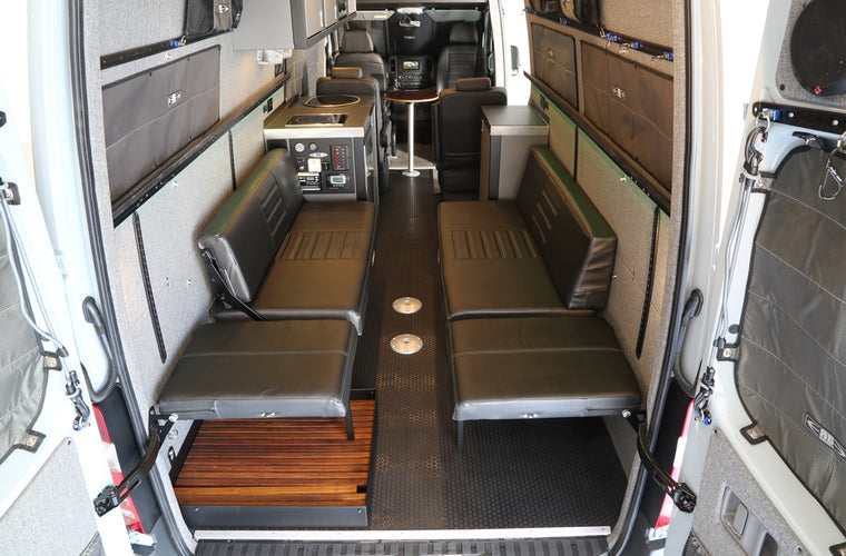 RB Touring Van CM - 170