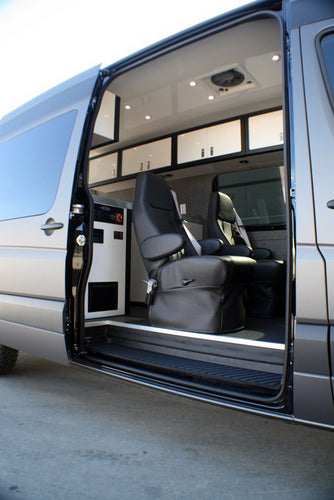 RB Gear Hauler Van Sleek Family 01 - 170