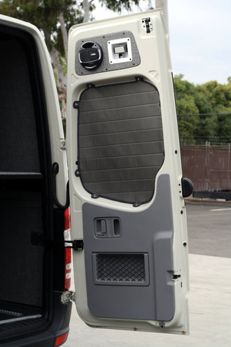 RB Gear Hauler Van Sleek Family 02 - 170