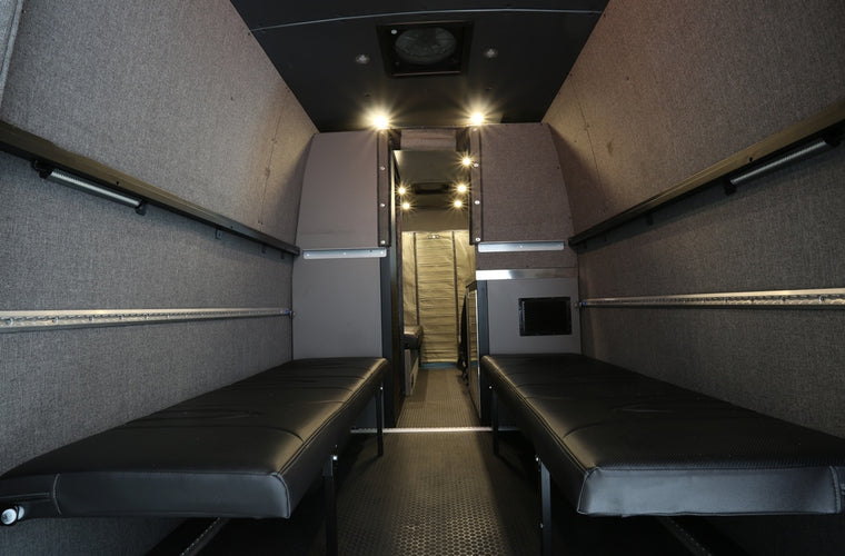 RB Touring Van Sawtooth 02 - 170