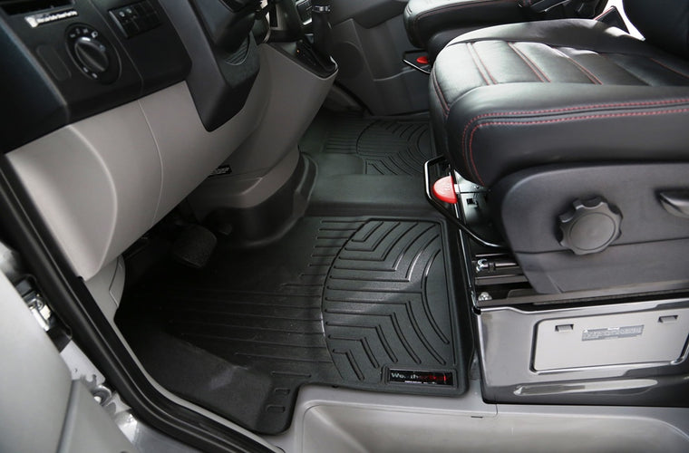 KMC Mobile Marketing Sprinter Van - 170ex 2x4