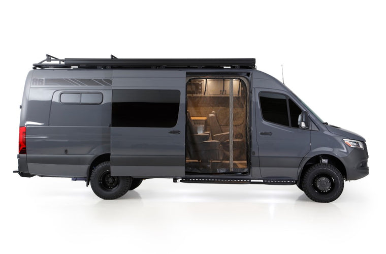 RB Touring Van CDM - 170 EXT 3500 4X4