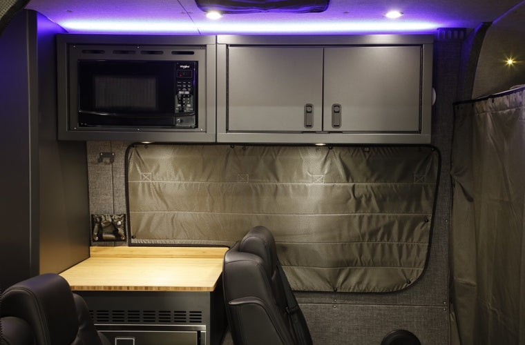 RB Touring Van CDM - 170 EXT 3500 4X4