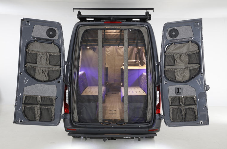 RB Touring Van CDM - 170 EXT 3500 4X4