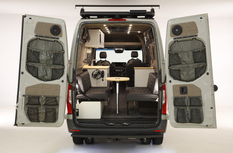 RB Touring Van JR - 170 3500 4x4