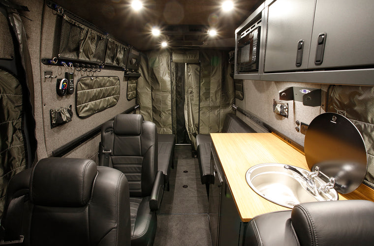 RB Touring Van HK - 170 3500 4x4