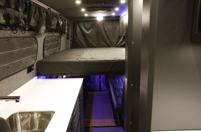 RB Touring Van SN - 170 EXT 3500 4X4