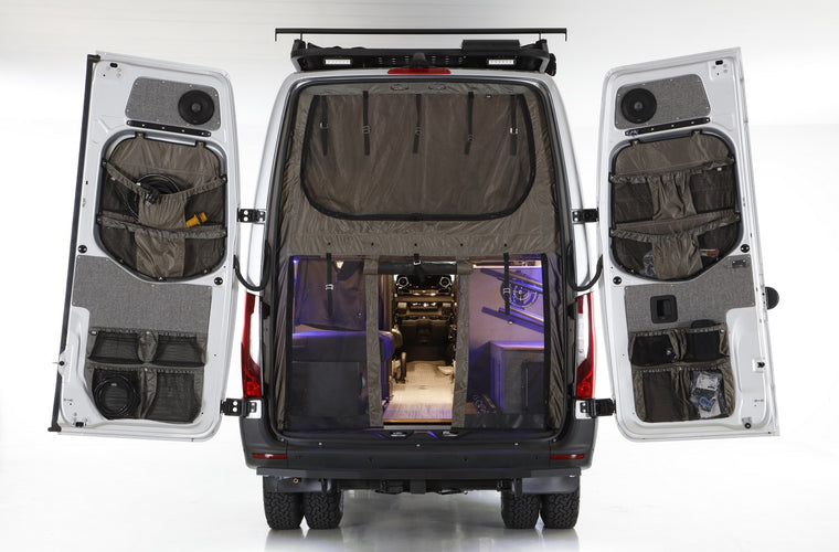 RB Touring Van SN - 170 EXT 3500 4X4