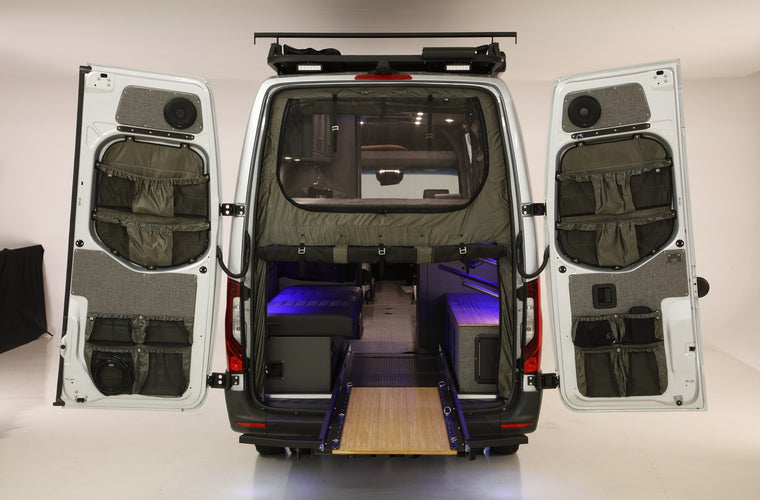 RB Touring Van SN - 170 EXT 3500 4X4