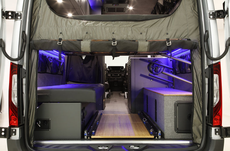 RB Touring Van SN - 170 EXT 3500 4X4