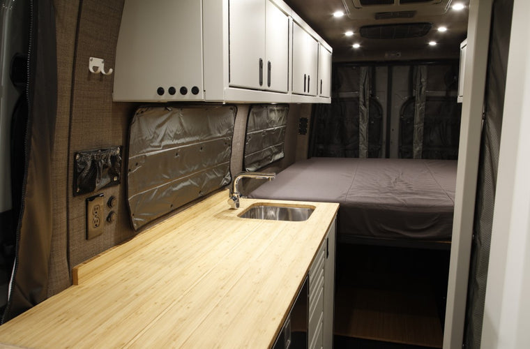 RB Touring Van DH - 170 EXT 3500 4X4