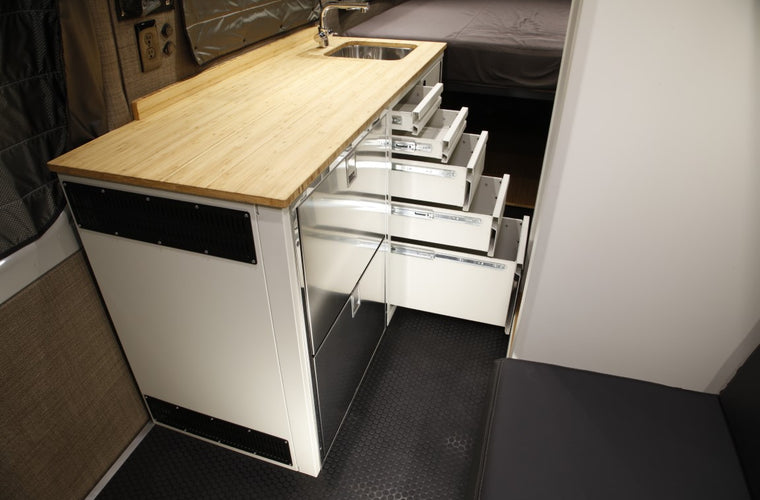 RB Touring Van DH - 170 EXT 3500 4X4